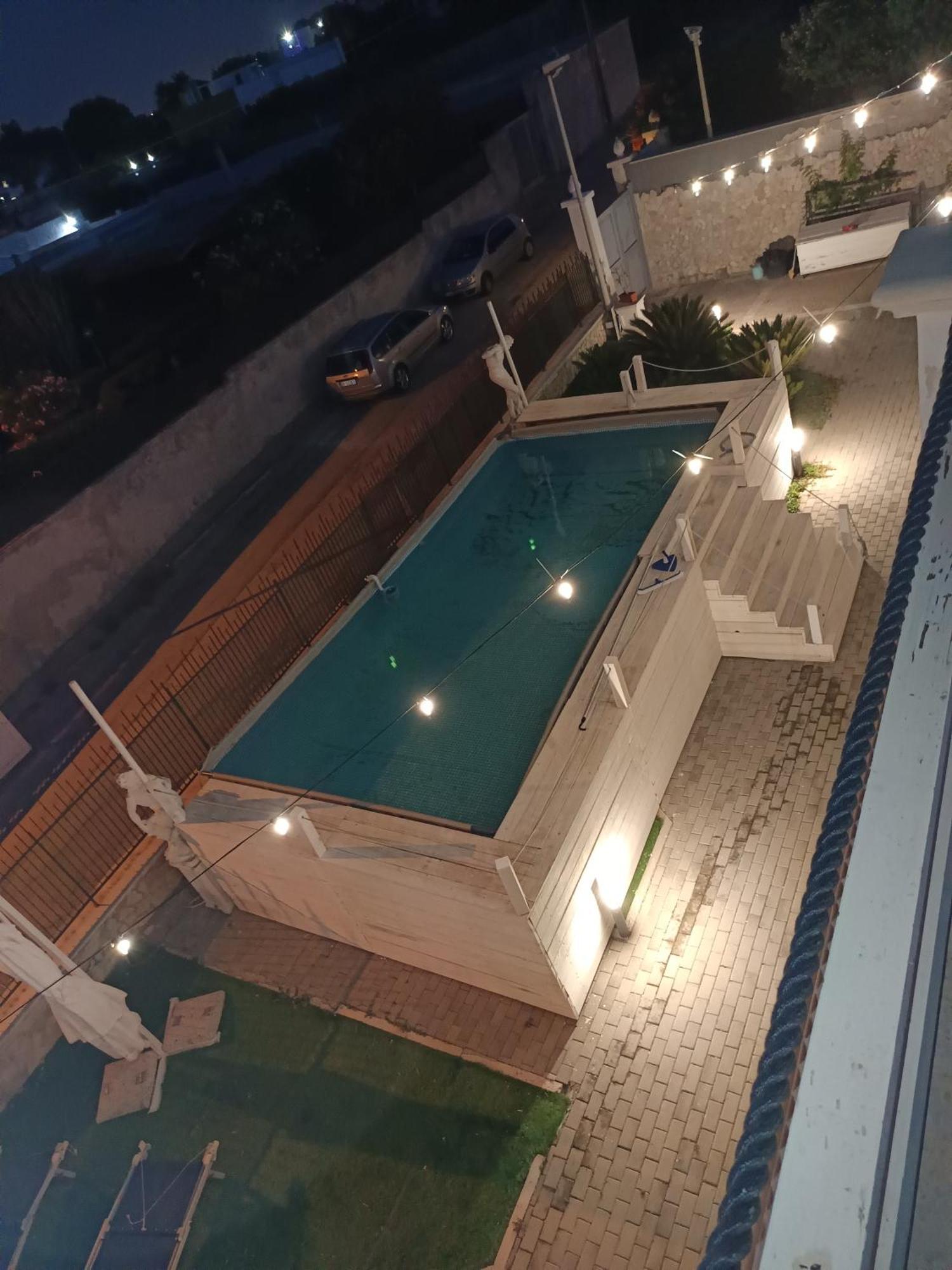 Casa Viky Hotel Бари Екстериор снимка
